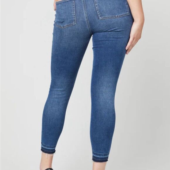 Spanx Distressed Ankle Skinny Jeans, Medium Wash Pull On Size Medium - Picture 6 of 16